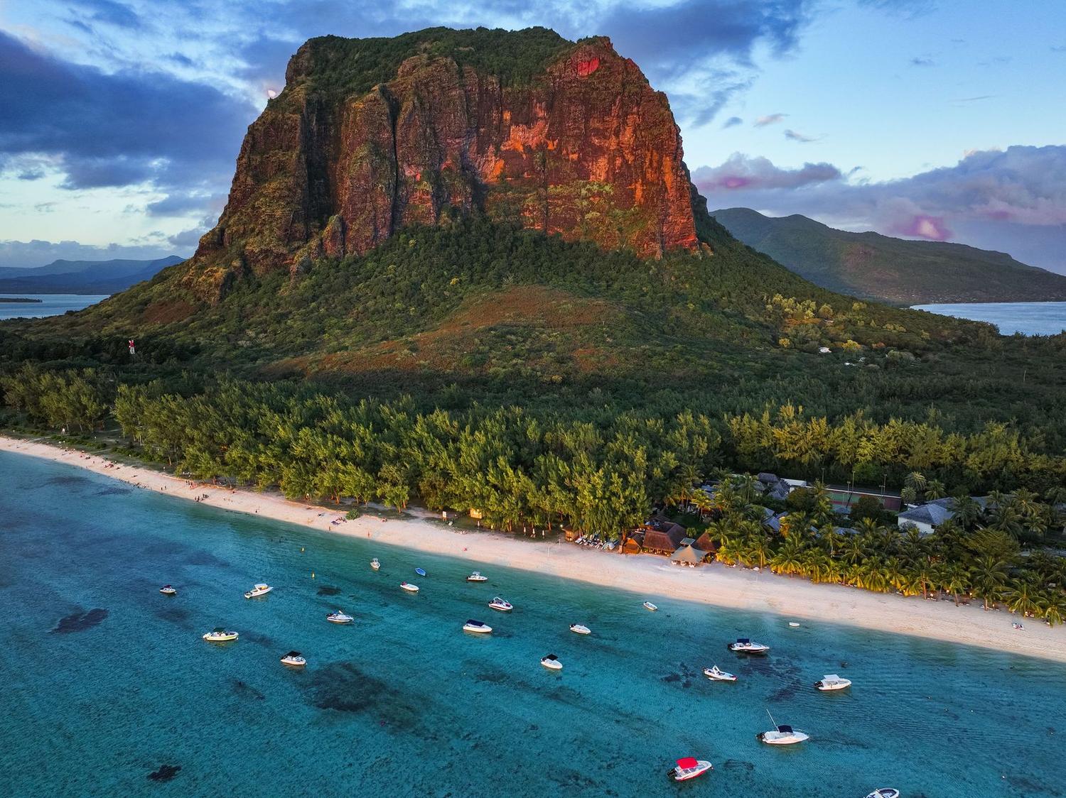 Le Morne Brabant Hike